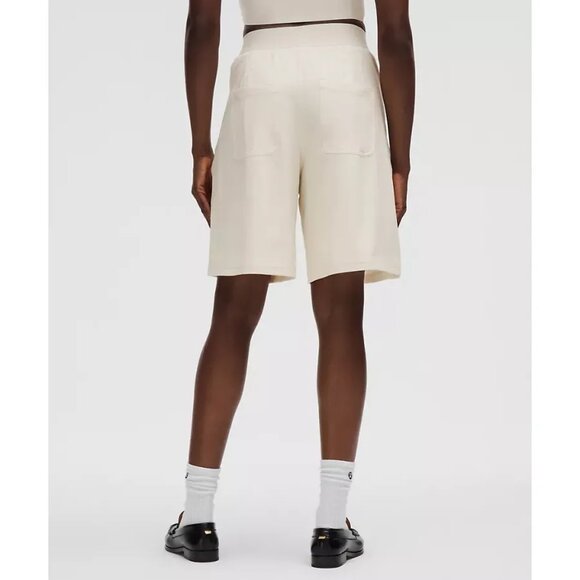 Lululemon Swift Relaxed 9" Shorts Logo Waistband Light Ivory - Size XXS S XL - Picture 6 of 6